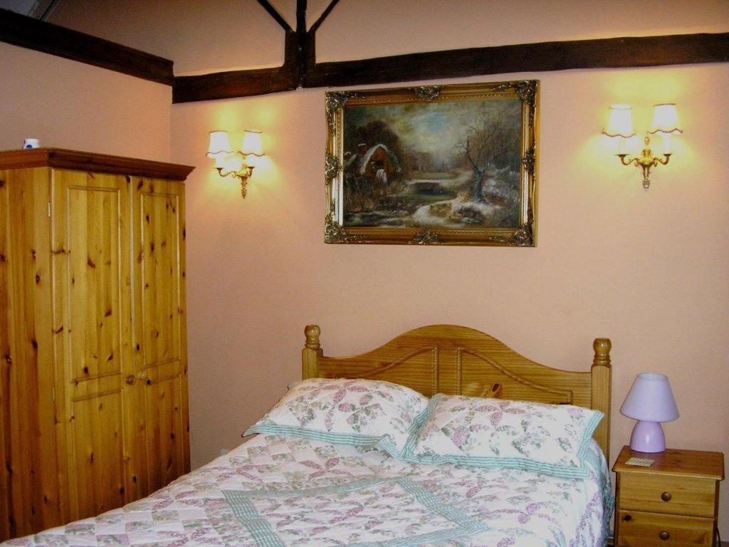 Oldlands Farm Villa Crawley  Rum bild