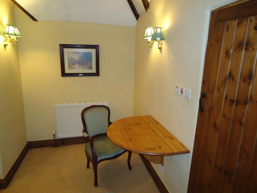 Oldlands Farm Villa Crawley  Rum bild