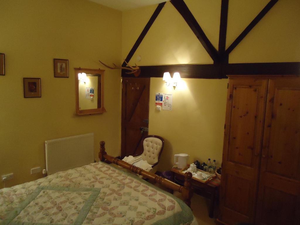 Oldlands Farm Villa Crawley  Rum bild