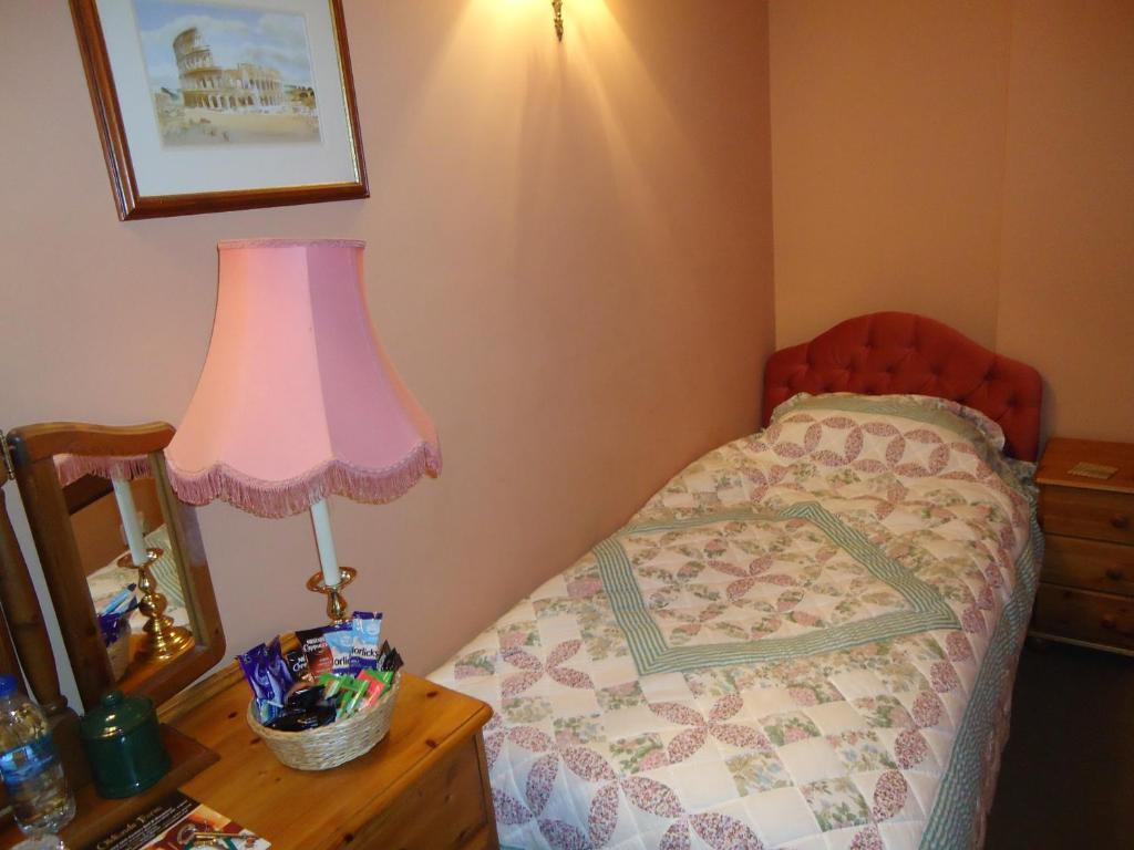Oldlands Farm Villa Crawley  Rum bild
