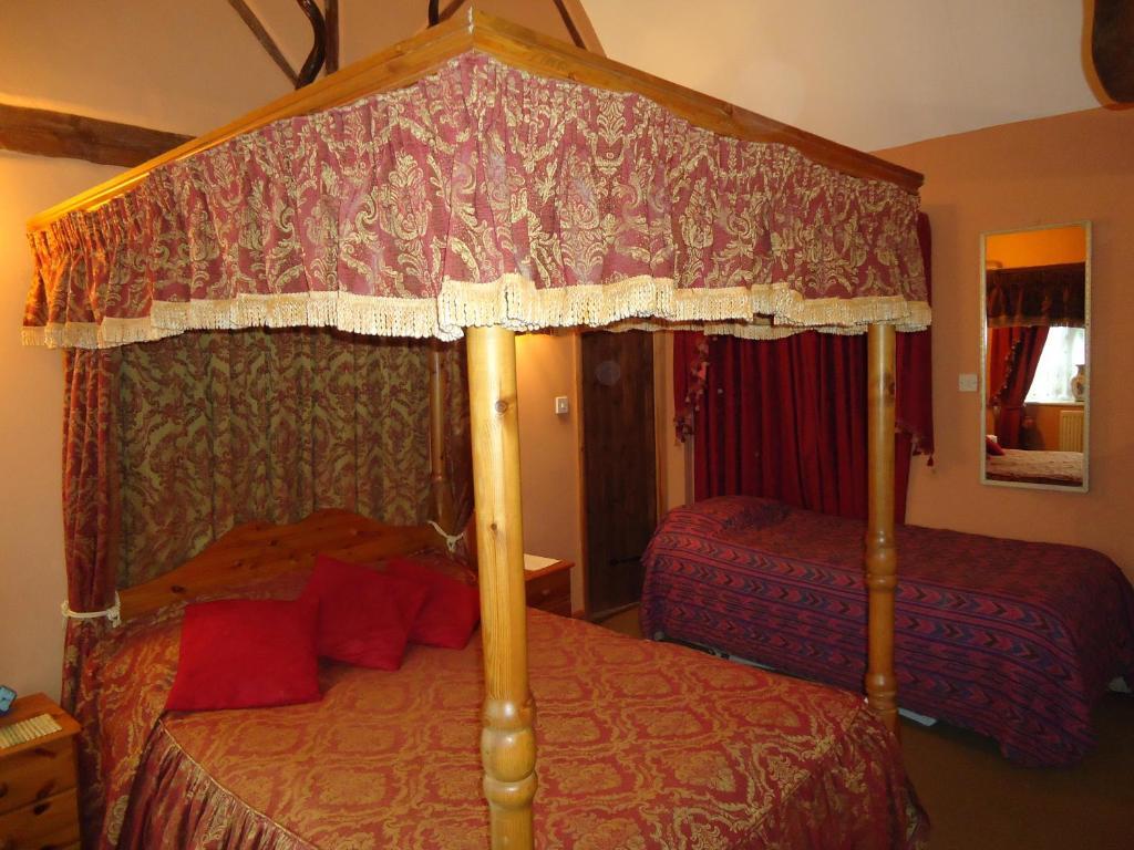 Oldlands Farm Villa Crawley  Rum bild